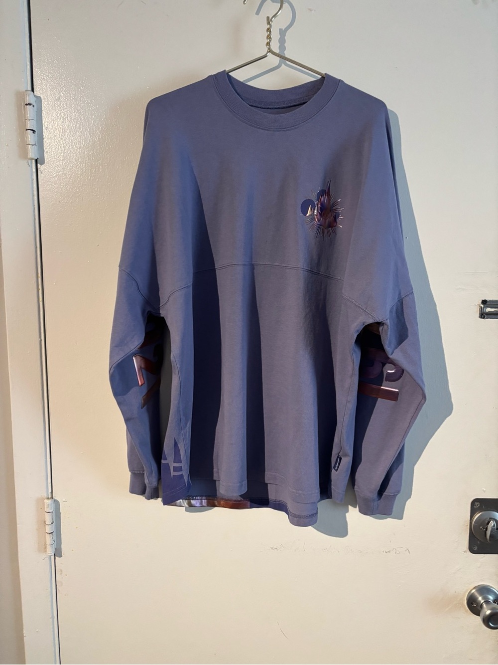 Disney World 50th Anniversary Spirit Jersey Purple Long Sleeve Size Large